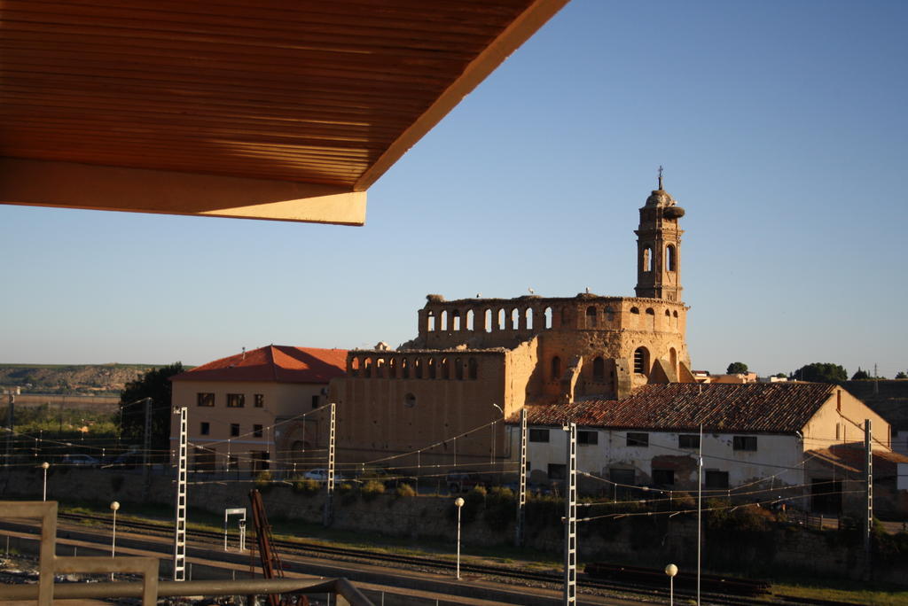 Hotel Mar De Aragon Caspe Esterno foto