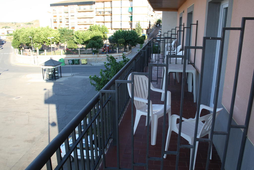 Hotel Mar De Aragon Caspe Esterno foto